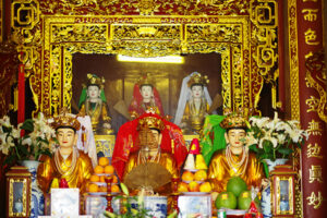 Tam Toà Thánh Mẫu Trong Đạo Mẫu Người Việt