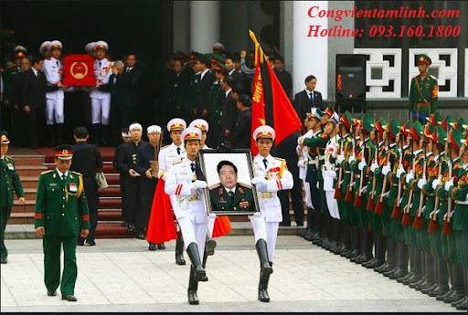 Tiễn đưa linh cữu trong Lễ tang Đại tướng Phùng Quang Thanh